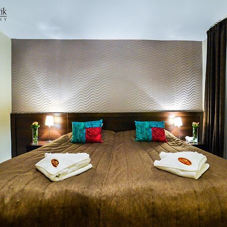 Hotel I Restauracja Złoty Las Екстериор снимка