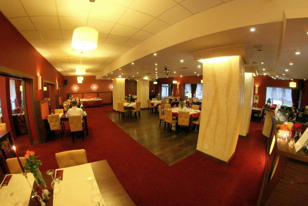 Hotel I Restauracja Złoty Las Екстериор снимка
