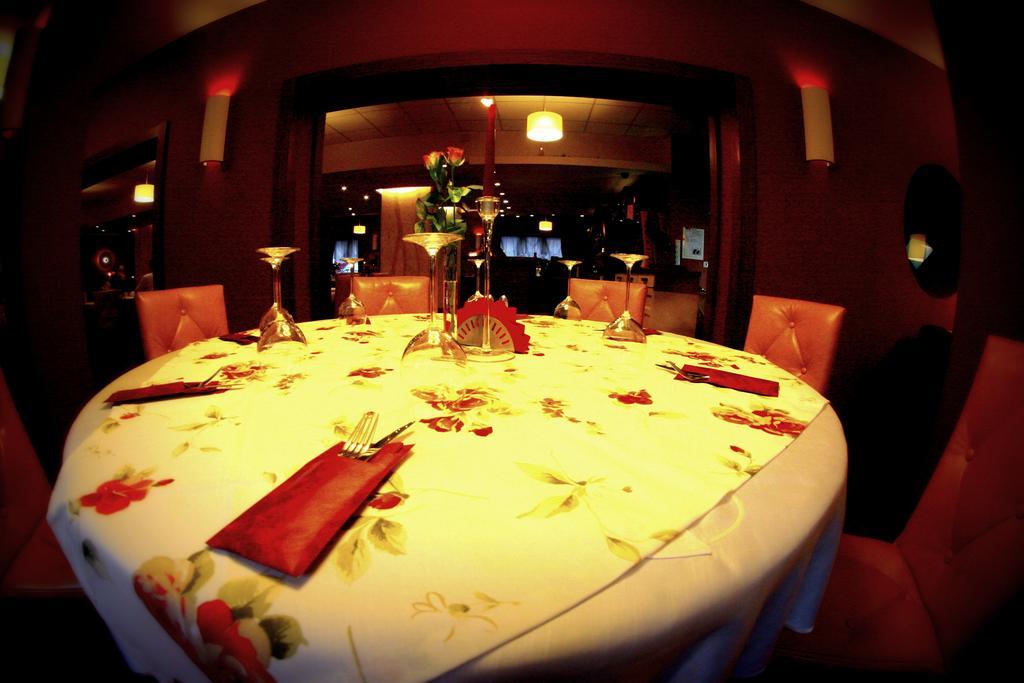 Hotel I Restauracja Złoty Las Екстериор снимка