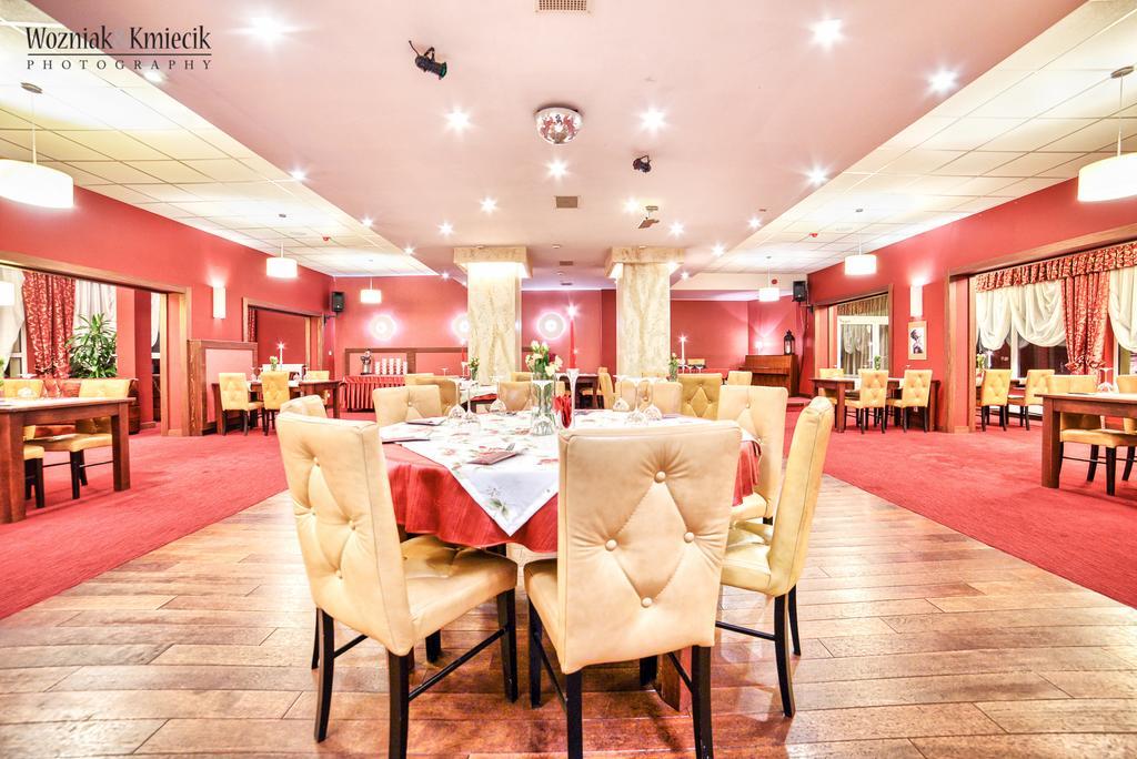 Hotel I Restauracja Złoty Las Екстериор снимка