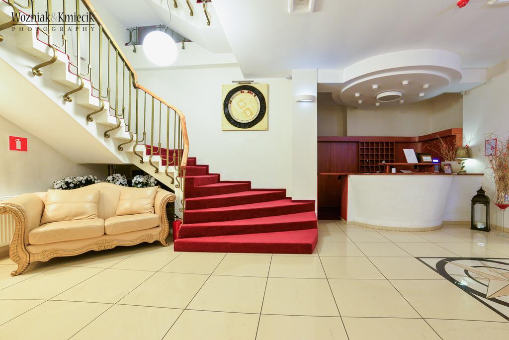 Hotel I Restauracja Złoty Las Екстериор снимка