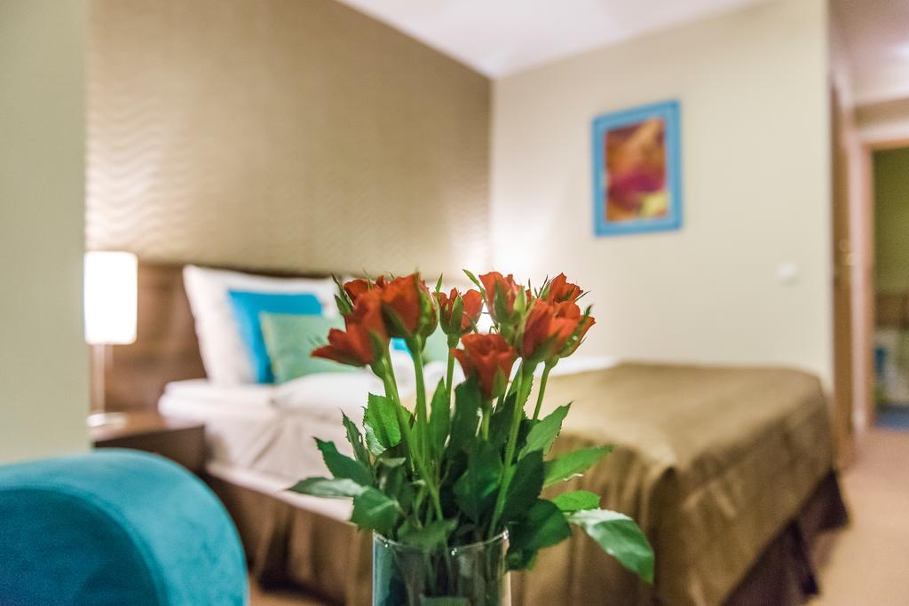 Hotel I Restauracja Złoty Las Екстериор снимка