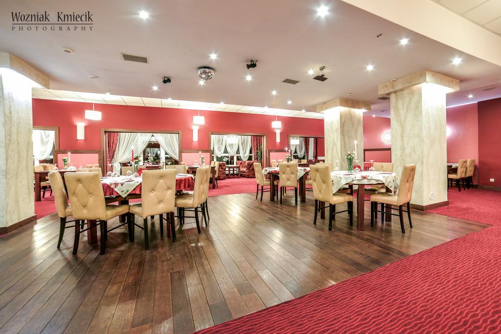 Hotel I Restauracja Złoty Las Екстериор снимка