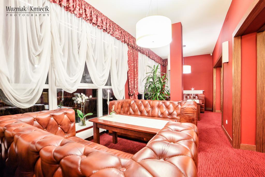 Hotel I Restauracja Złoty Las Екстериор снимка