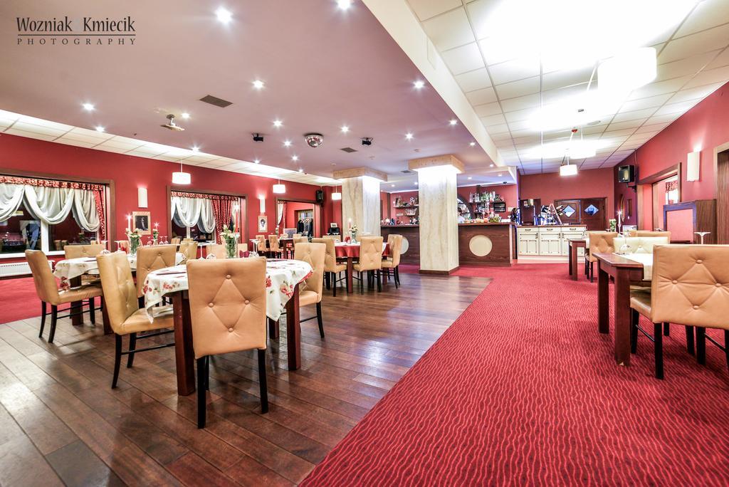 Hotel I Restauracja Złoty Las Екстериор снимка