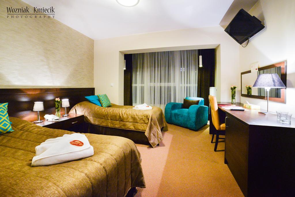 Hotel I Restauracja Złoty Las Екстериор снимка
