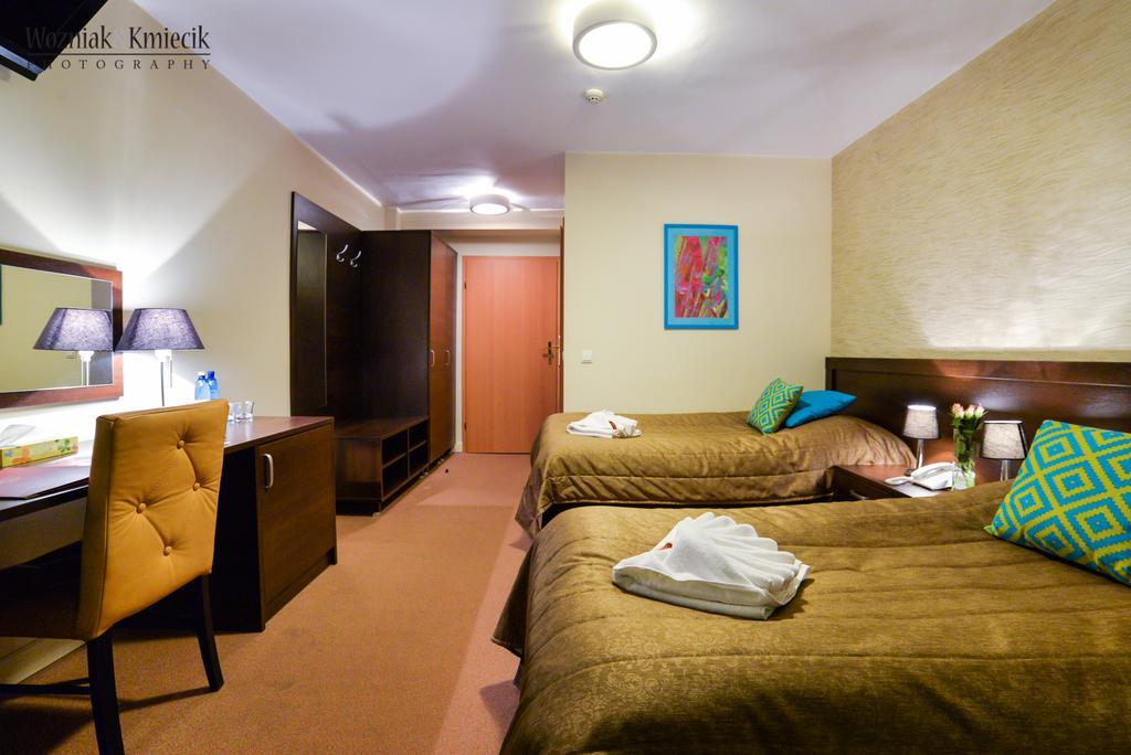 Hotel I Restauracja Złoty Las Екстериор снимка