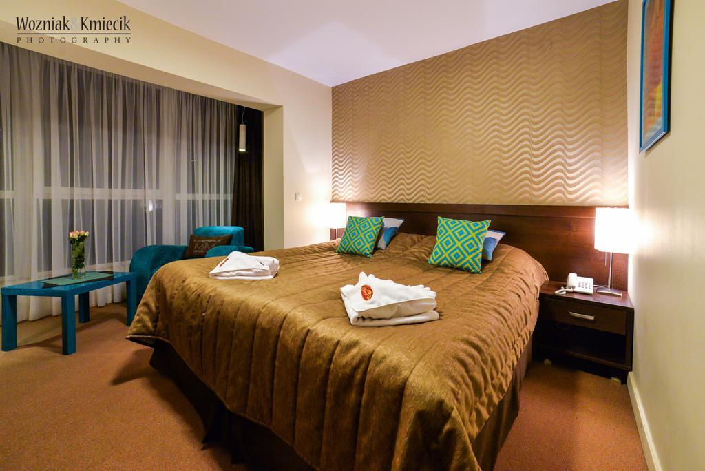 Hotel I Restauracja Złoty Las Екстериор снимка