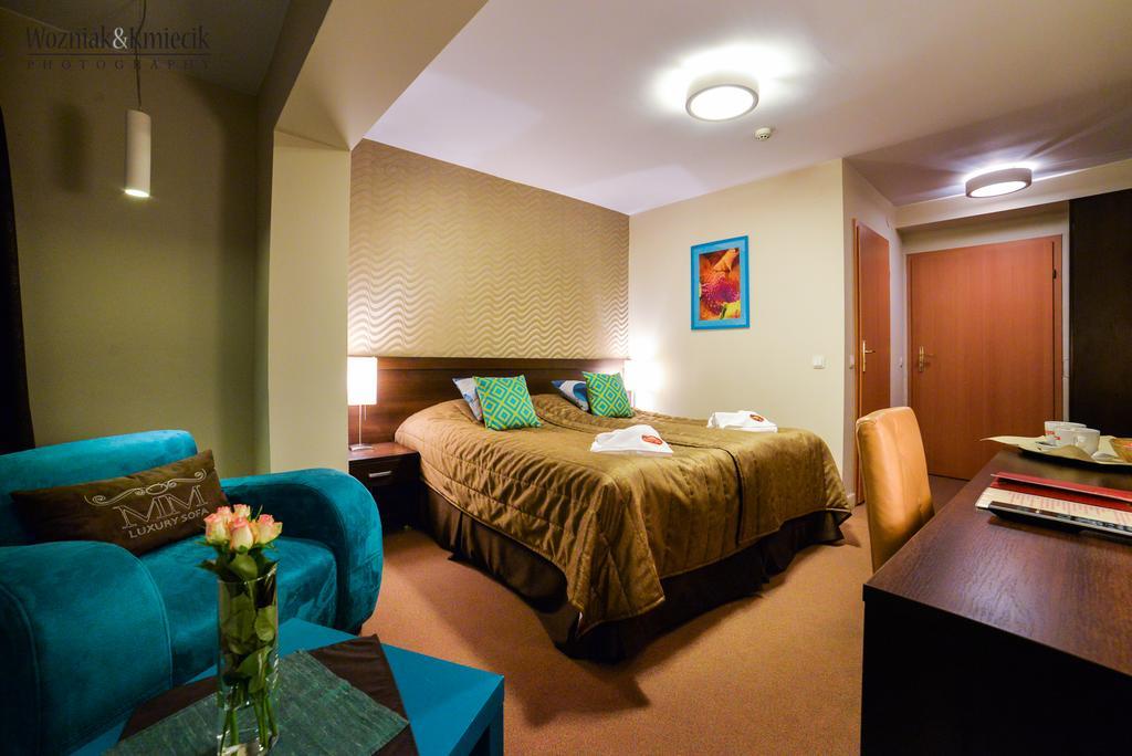 Hotel I Restauracja Złoty Las Екстериор снимка