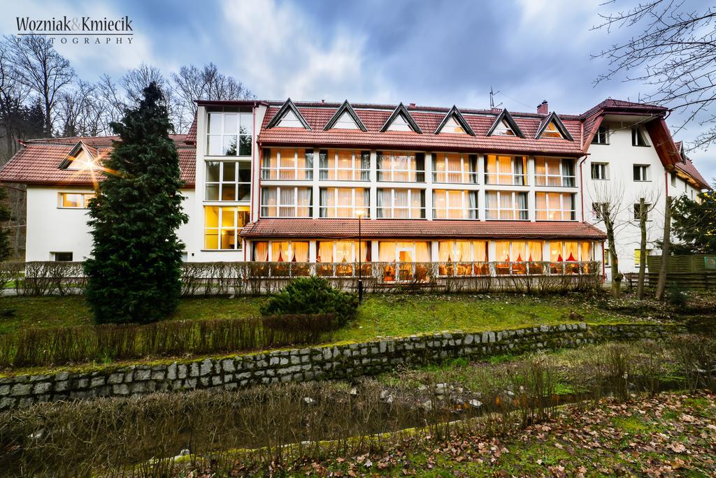Hotel I Restauracja Złoty Las Екстериор снимка